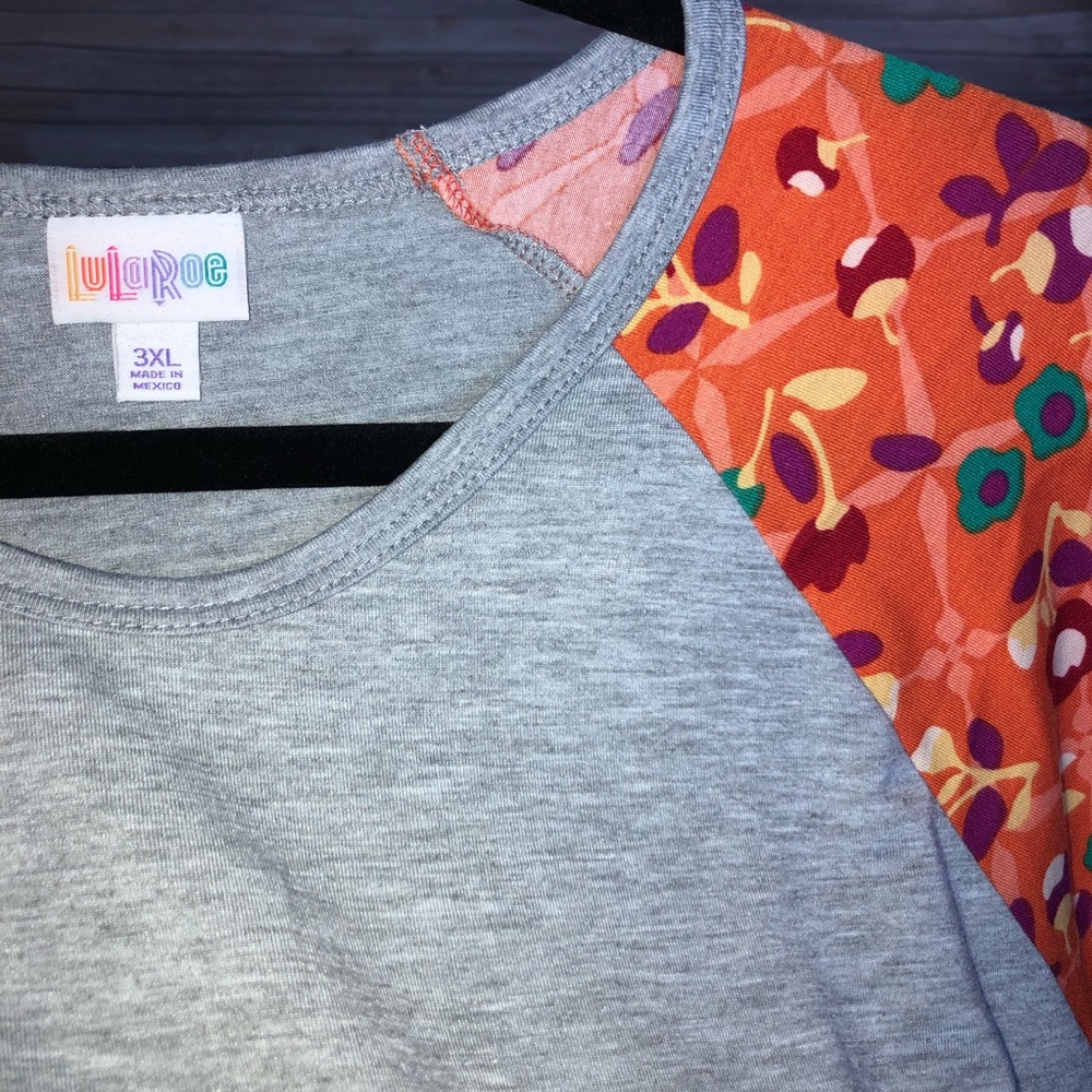 LULAROE || RANDY SHIRT - Picture 2 of 5